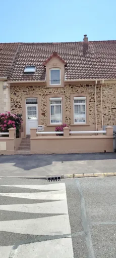 Rénovation d'une façade à Saint-Étienne-au-Mont, Boulogne-sur-Mer, MGT Peinture